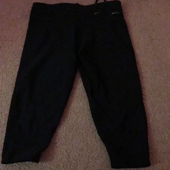 Capris - Picture 2 of 4